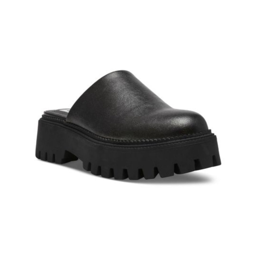 NIB DV lug sole clog